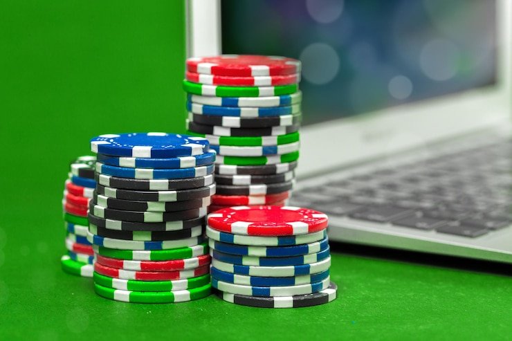 erek kunci Push Gaming slot interface showing reels, payline structure, and bonus feature indicators